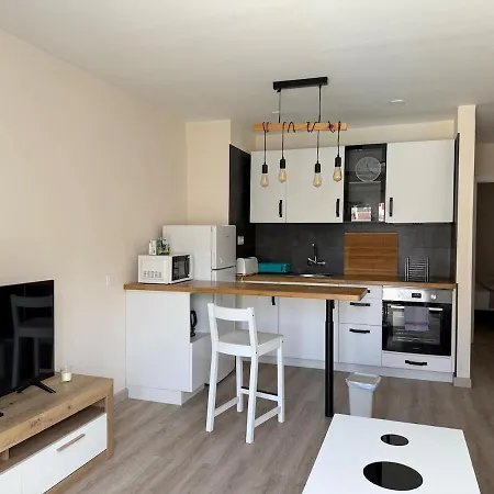 Centrally Located M, Bright And Sunny With Terrace And Pool Views شقة بلايا ذي لاس أميريكاس